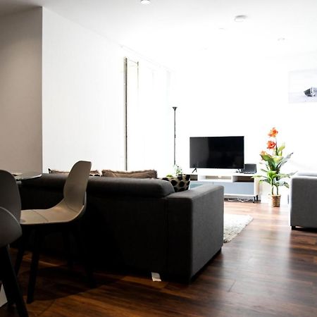Onpoint Apartments - Spacious 2 Bedroom Apt - City Centre With Balcony Manchester Extérieur photo