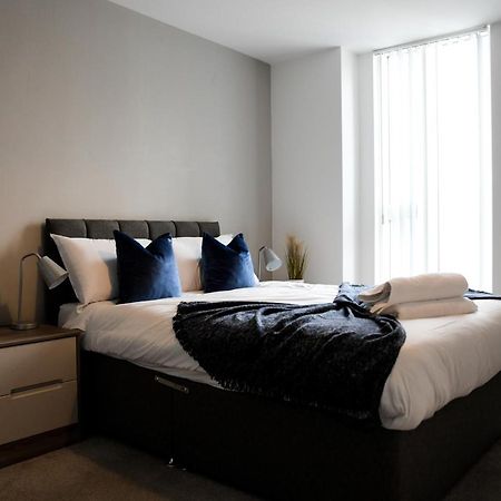 Onpoint Apartments - Spacious 2 Bedroom Apt - City Centre With Balcony Manchester Extérieur photo