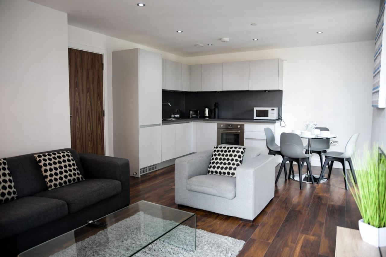 Onpoint Apartments - Spacious 2 Bedroom Apt - City Centre With Balcony Manchester Extérieur photo