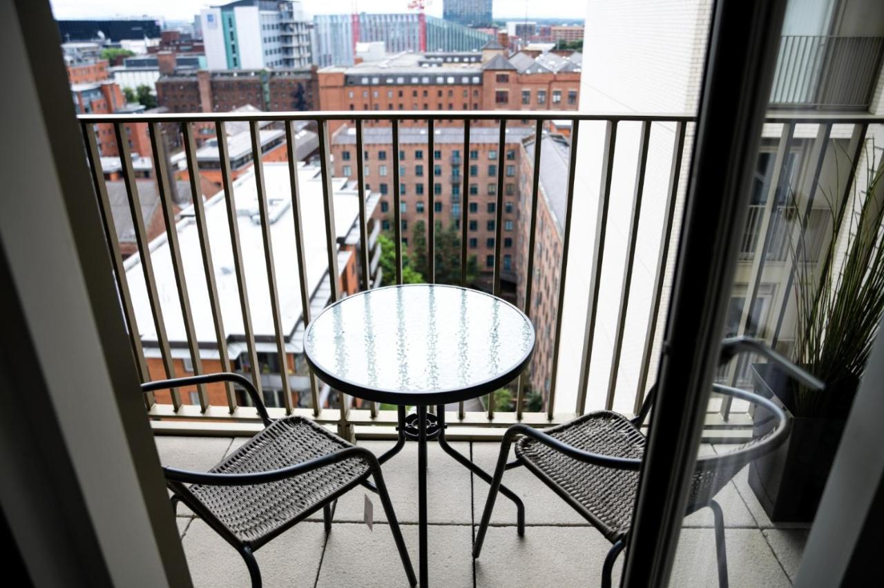 Onpoint Apartments - Spacious 2 Bedroom Apt - City Centre With Balcony Manchester Extérieur photo