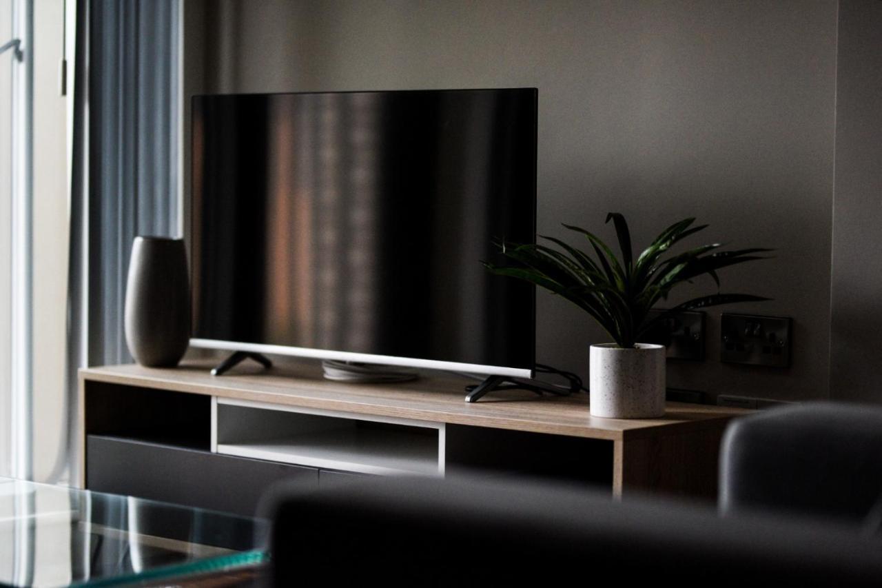 Onpoint Apartments - Spacious 2 Bedroom Apt - City Centre With Balcony Manchester Extérieur photo