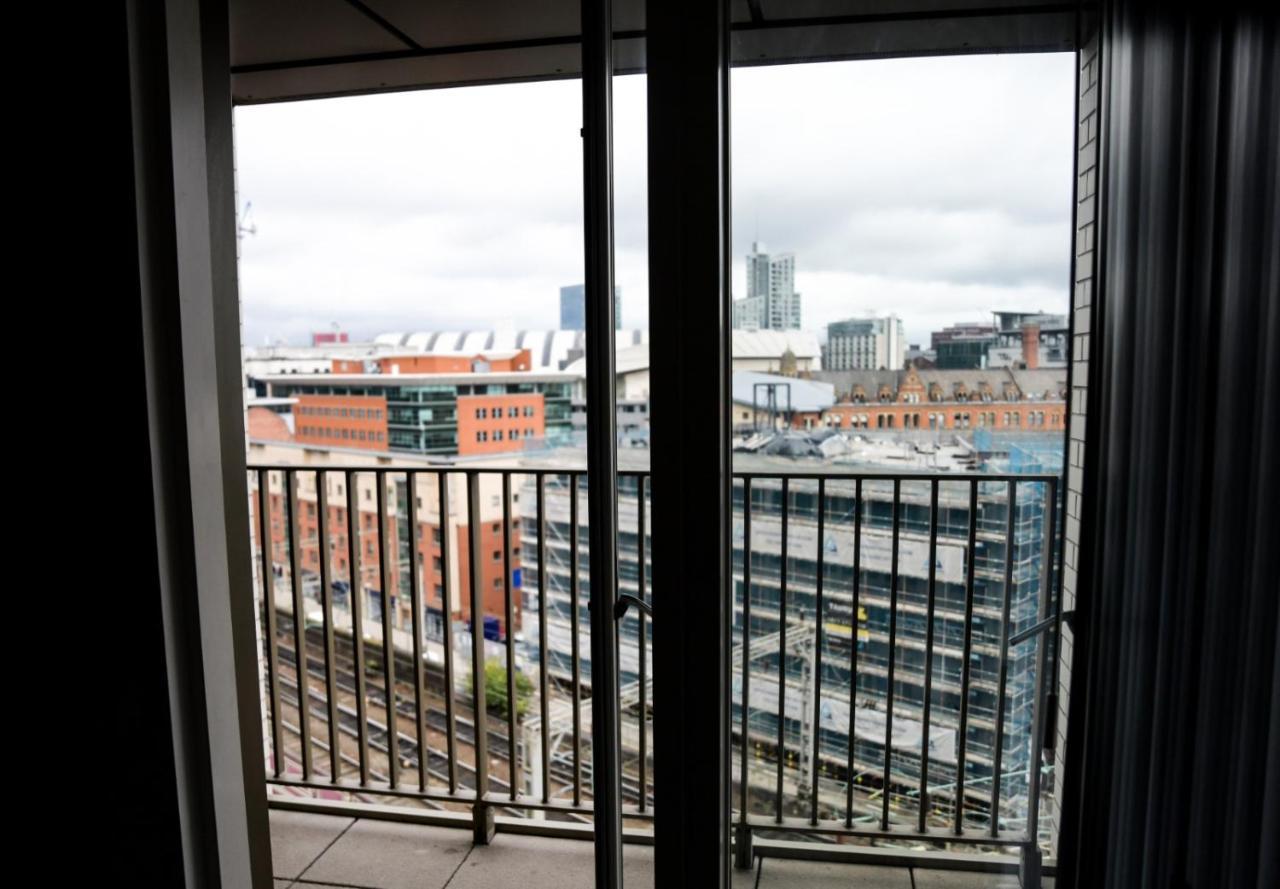 Onpoint Apartments - Spacious 2 Bedroom Apt - City Centre With Balcony Manchester Extérieur photo