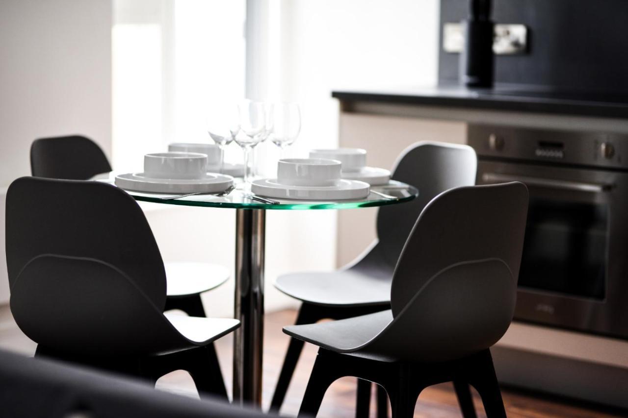 Onpoint Apartments - Spacious 2 Bedroom Apt - City Centre With Balcony Manchester Extérieur photo