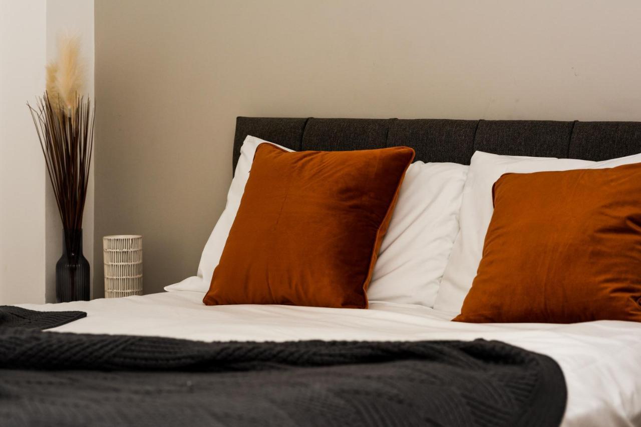 Onpoint Apartments - Spacious 2 Bedroom Apt - City Centre With Balcony Manchester Extérieur photo