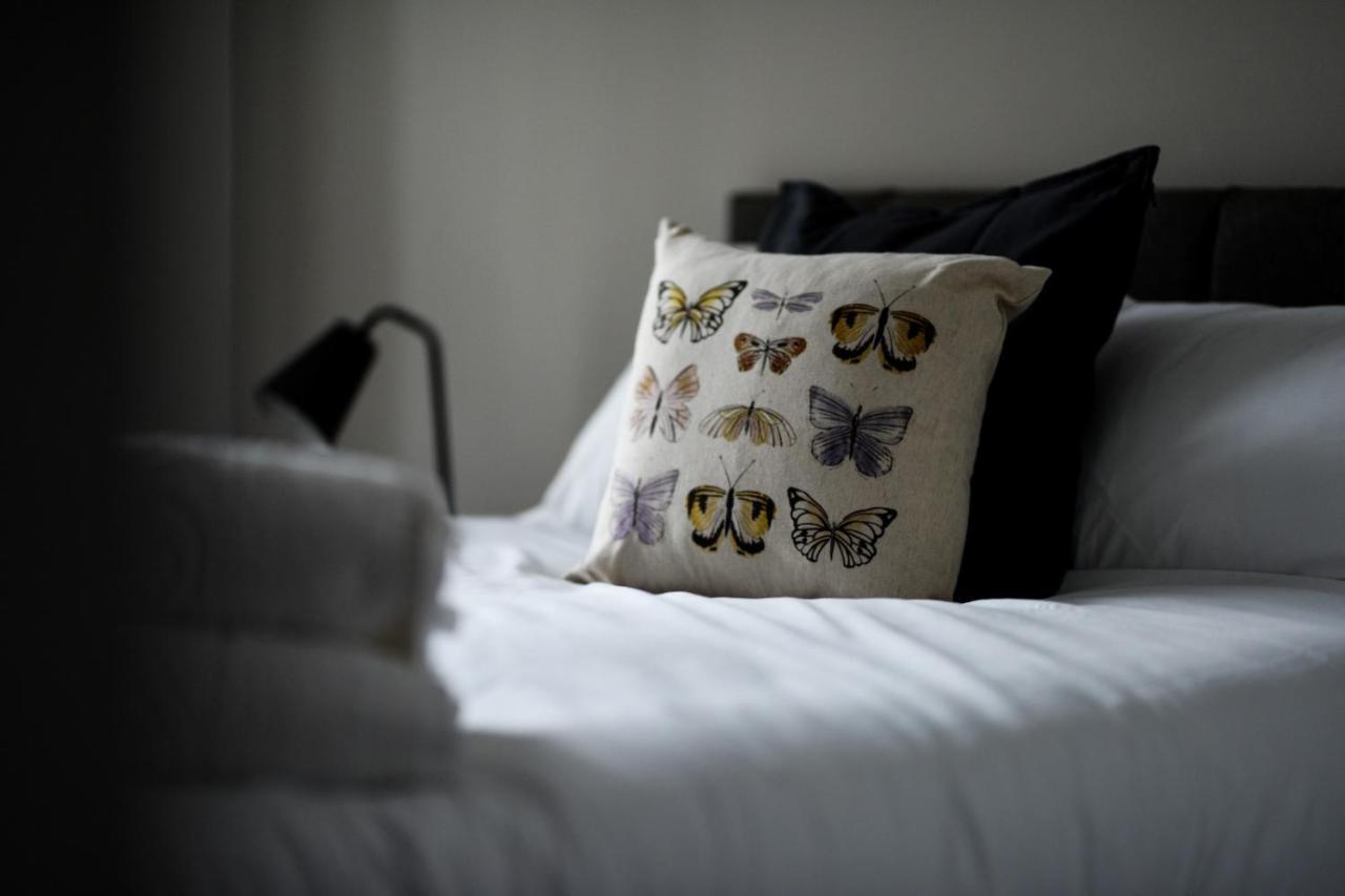 Onpoint Apartments - Spacious 2 Bedroom Apt - City Centre With Balcony Manchester Extérieur photo