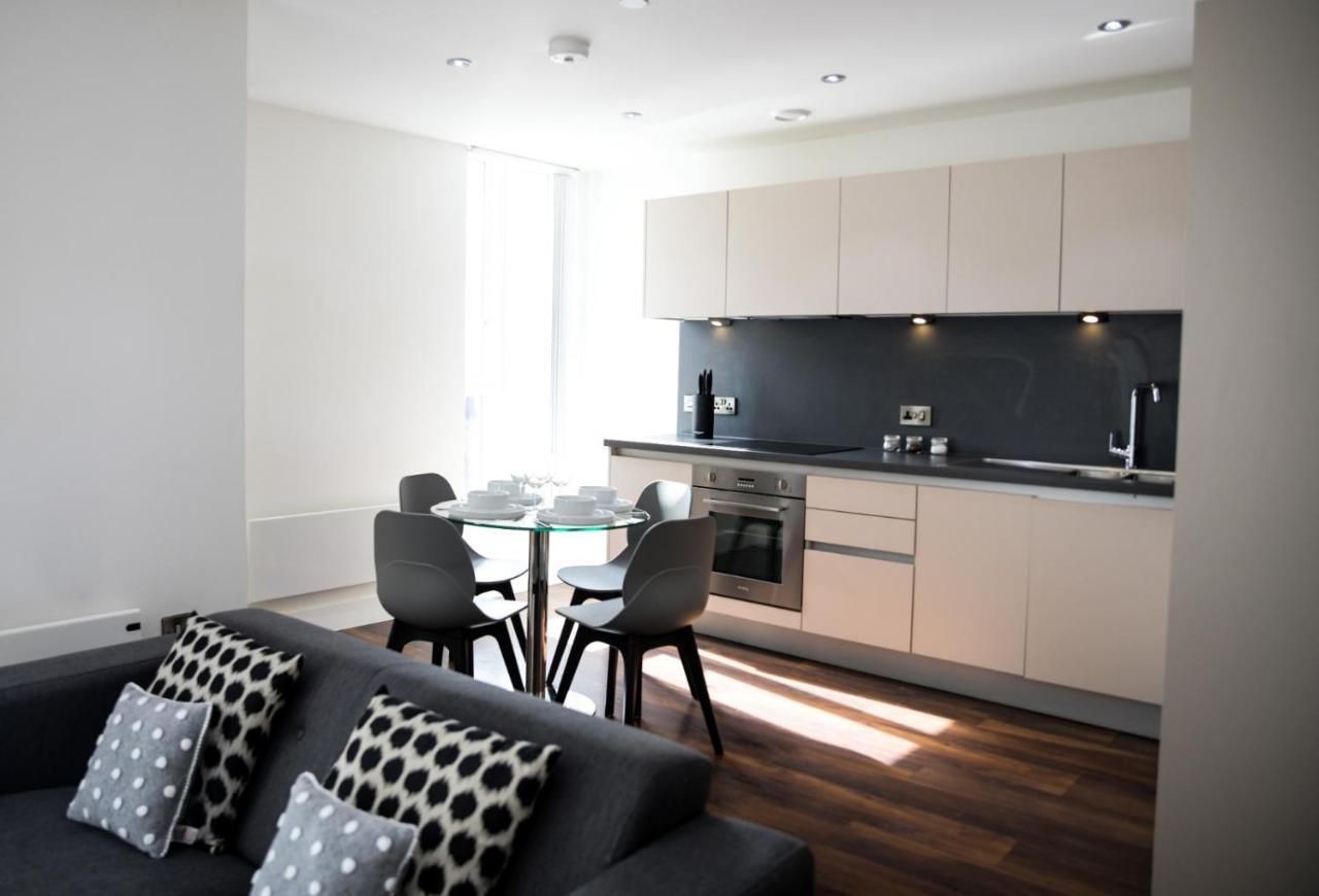 Onpoint Apartments - Spacious 2 Bedroom Apt - City Centre With Balcony Manchester Extérieur photo