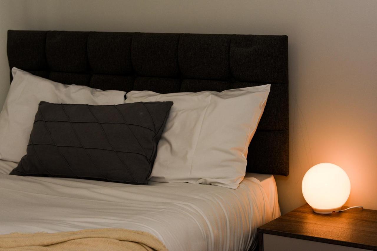 Onpoint Apartments - Spacious 2 Bedroom Apt - City Centre With Balcony Manchester Extérieur photo