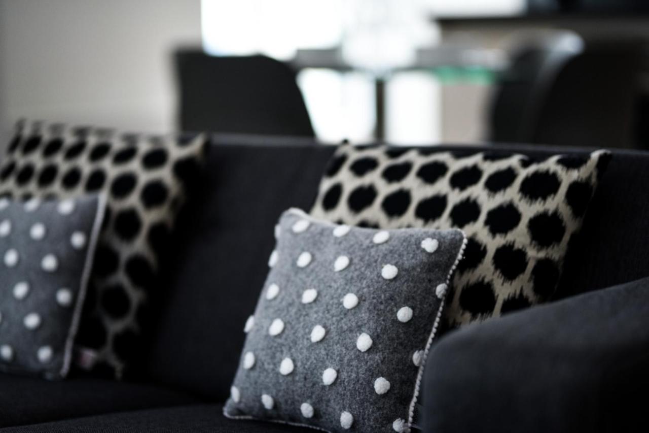 Onpoint Apartments - Spacious 2 Bedroom Apt - City Centre With Balcony Manchester Extérieur photo